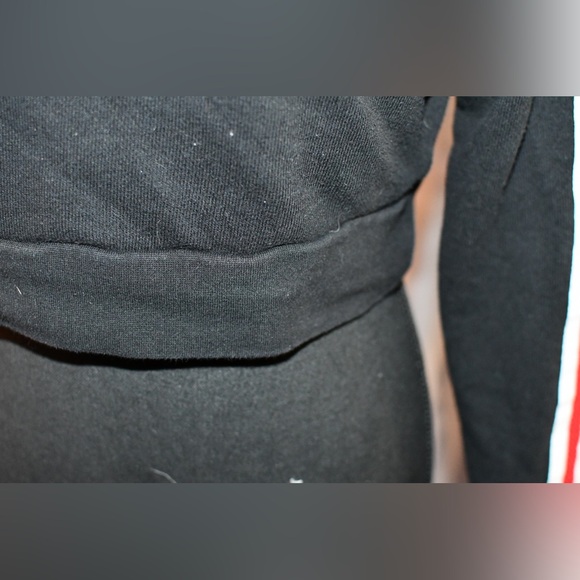 Guess Sweater - Picture 9 of 15